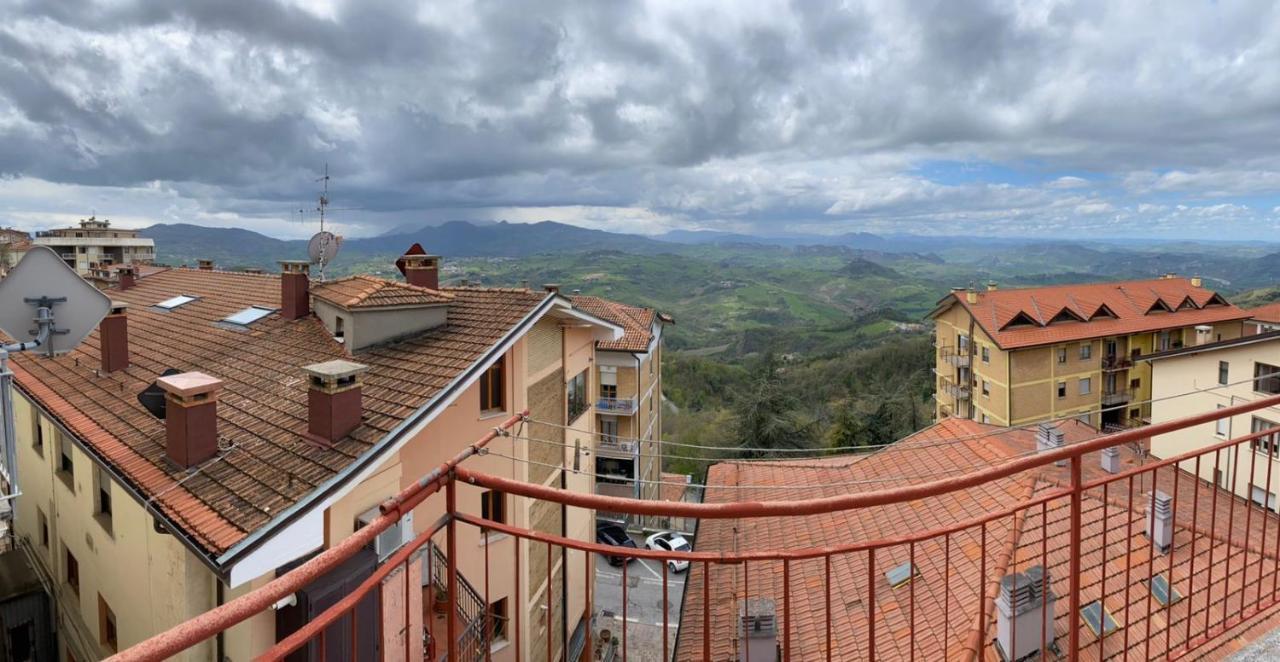 Appartamento Al Centro Storico Di San Marino Buitenkant foto